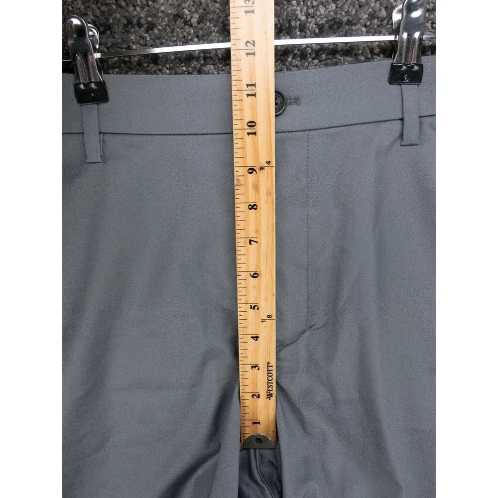 Banana Republic Shorts Mens 34 Inseam 9 Gray Stretch Chino Casual Preppy Golf